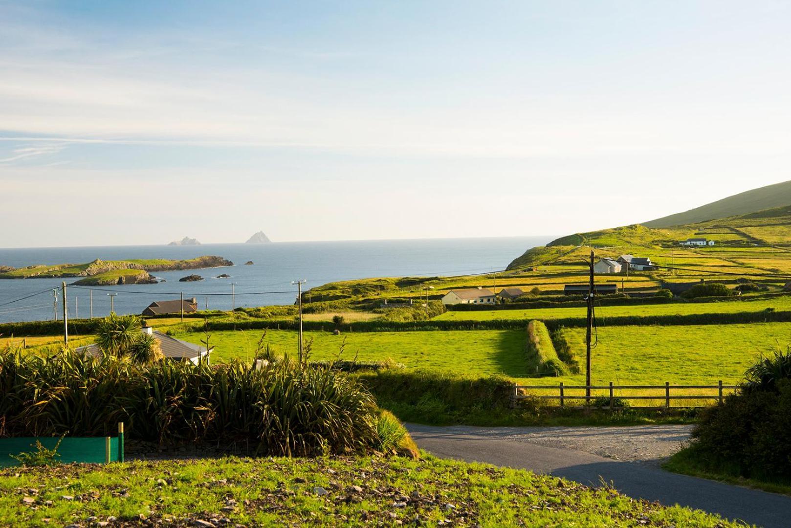 ClynacartanRing Of Kerry - Einmaliger Blick Auf Skelligsアパートメント エクステリア 写真